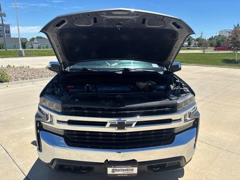 Used 2021 Chevrolet Silverado 1500 LT AWD/4WD image 39