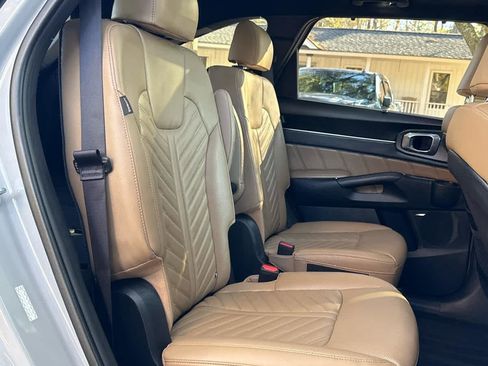 Used 2025 Kia Sorento SX Prestige w/ Olive Brown Leather Package image 15