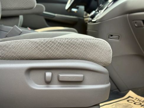Used 2015 Honda Odyssey EX image 50