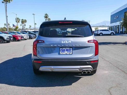 Used 2022 Kia Telluride EX image 6
