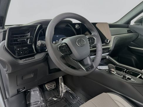 New 2026 Lexus TX 500h AWD w/ Technology Package image 9