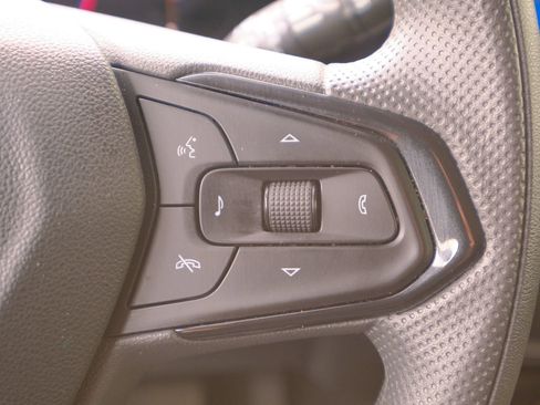 Used 2025 Chevrolet TrailBlazer LT image 39