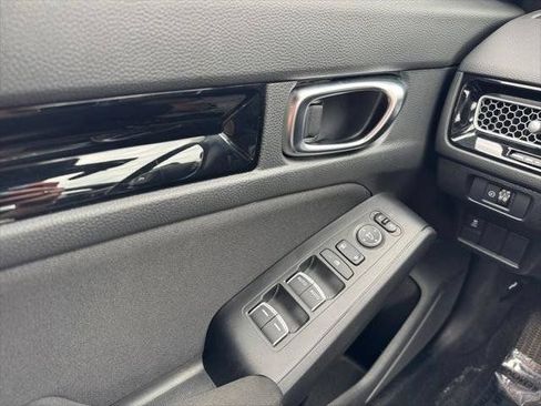 Used 2025 Honda Civic Sport image 72