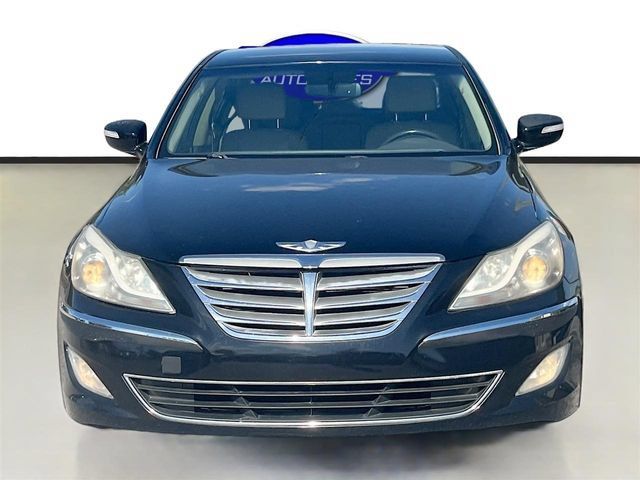 Used 2014 Hyundai Genesis 3.8 RWD image 3