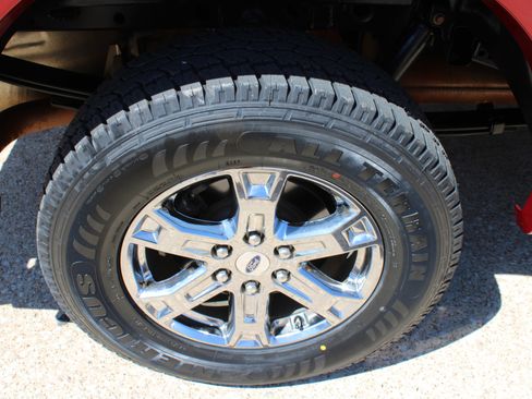 Used 2018 Ford F150 Lariat w/ Equipment Group 502A Luxury image 15