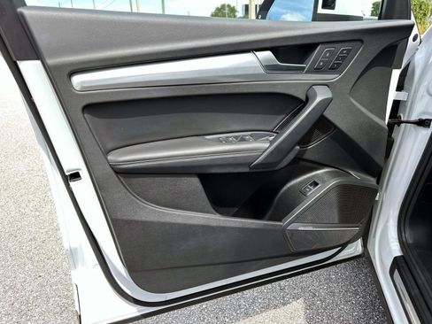 Used 2022 Audi Q5 2.0T Premium Plus image 17