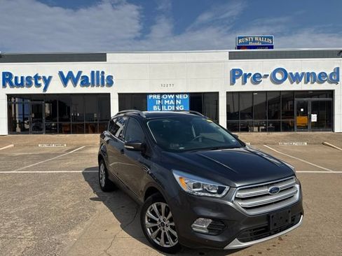 Used 2018 Ford Escape Titanium FWD image 1