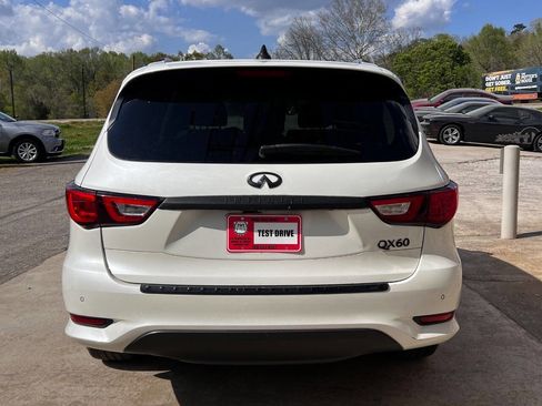 Used 2017 INFINITI QX60 AWD w/ Premium Plus Package image 5