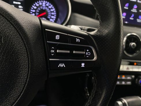Used 2022 Kia Stinger GT-Line w/ Sun & Sound Package AWD/4WD image 17