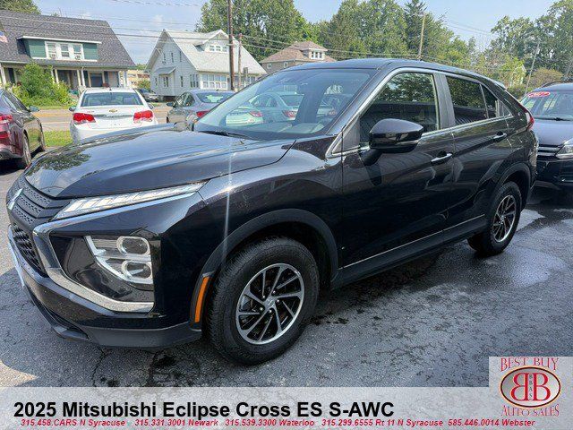 Used 2025 Mitsubishi Eclipse Cross ES AWD/4WD image 4
