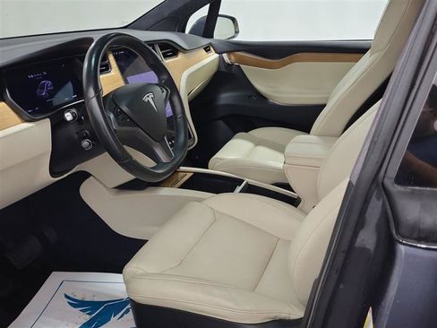 Used 2020 Tesla Model X Long Range AWD/4WD image 10
