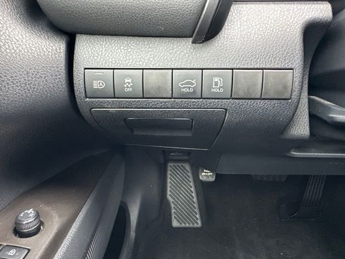 Certified 2023 Toyota Camry SE FWD image 15