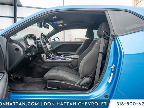 Used 2018 Dodge Challenger SXT w/ Blacktop Package RWD image 4