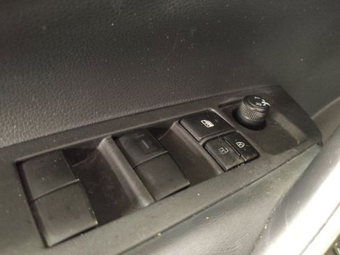Used 2020 Toyota Corolla SE FWD image 27