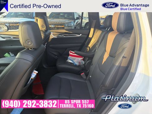 Used 2023 Cadillac XT6 Sport w/ Technology Package AWD/4WD image 8