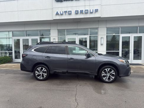 Used 2020 Subaru Outback Limited XT AWD/4WD image 2