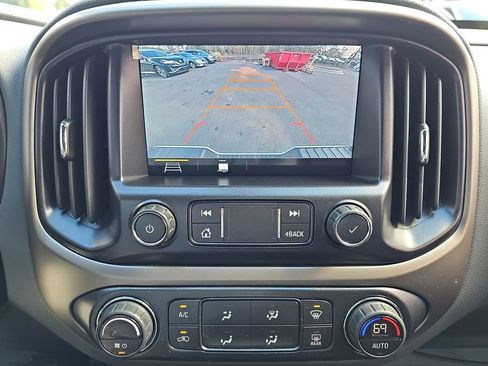 Used 2022 Chevrolet Colorado Z71 image 28