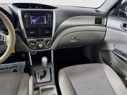 Used 2013 Subaru Forester 2.5X Premium AWD/4WD image 27
