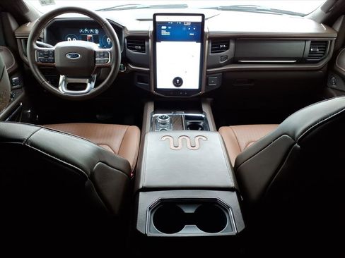 Used 2022 Ford Expedition Max King Ranch image 10