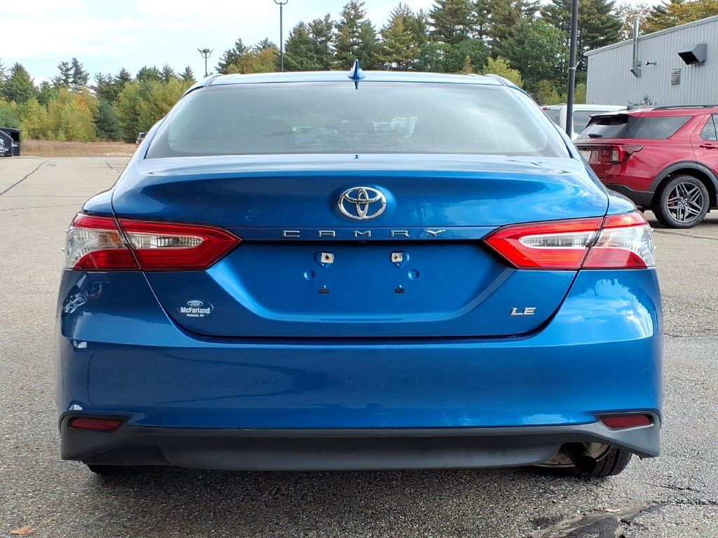 Used 2020 Toyota Camry LE FWD image 5
