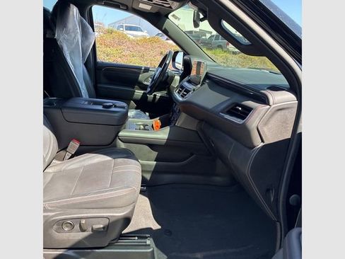 Used 2021 Chevrolet Tahoe RST w/ Luxury Package image 14