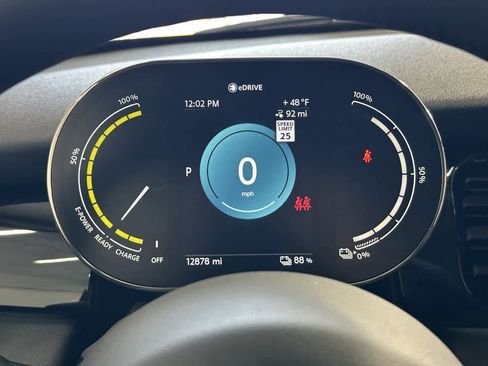 Certified 2024 MINI Cooper SE image 17