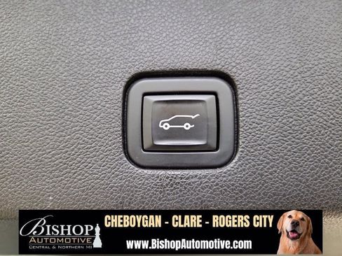 Used 2020 Cadillac XT6 Premium Luxury image 29