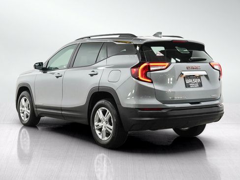 Used 2023 GMC Terrain SLE w/ Driver Convenience Package AWD/4WD image 3