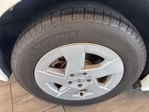 Used 2011 Toyota Prius Two image 14