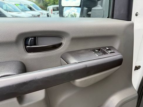 Used 2020 Nissan NV 3500 SV w/ Navigation Package RWD image 13