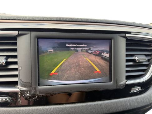 Used 2023 Chrysler Voyager LX FWD image 20