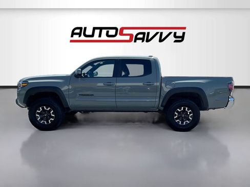 Used 2023 Toyota Tacoma TRD Off-Road AWD/4WD image 4