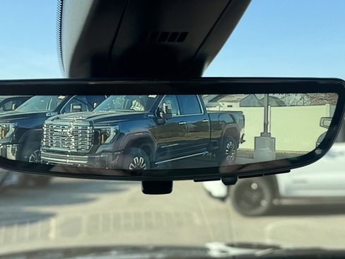 Used 2025 Cadillac XT6 Sport w/ Platinum Package image 23