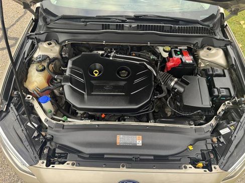 Used 2017 Ford Fusion Platinum image 8