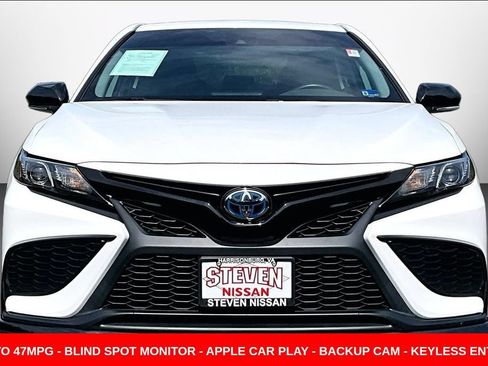 Used 2023 Toyota Camry SE w/ Convenience Package FWD image 2