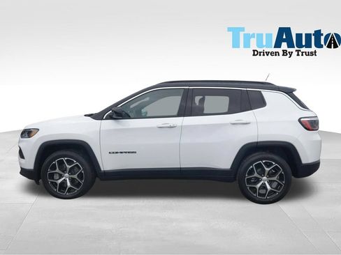 Used 2024 Jeep Compass Limited AWD/4WD image 4