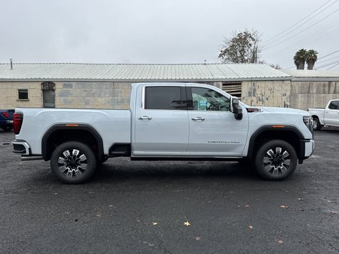 New 2026 GMC Sierra 2500 Denali w/ Denali Reserve Package image 2
