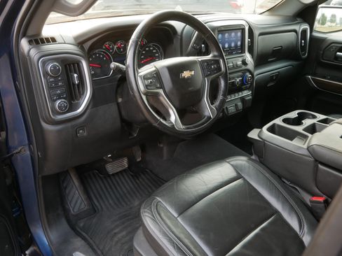 Used 2019 Chevrolet Silverado 1500 LT w/ Convenience Package AWD/4WD image 18