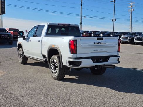 New 2026 GMC Sierra 2500 Denali Ultimate image 5