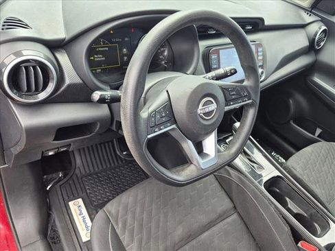 Used 2023 Nissan Kicks SV FWD image 16