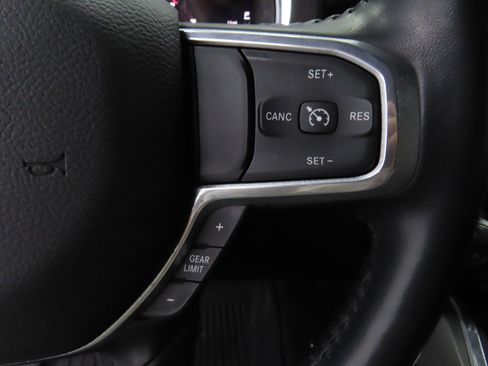 Used 2023 RAM 1500 Laramie image 13