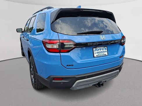 Certified 2024 Honda Pilot TrailSport image 8