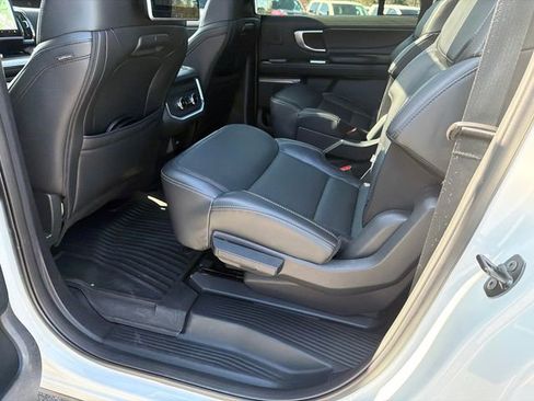 Used 2025 Ford Expedition Max Platinum w/ Stealth Performance Package image 21