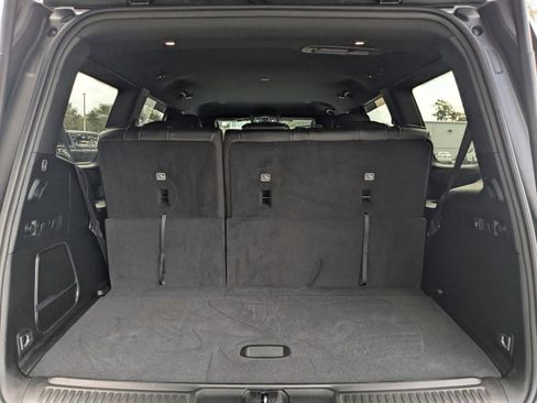 Used 2023 Jeep Wagoneer 2WD w/ Mopar Step-Up Package image 12