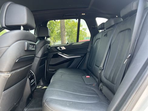Used 2021 BMW X5 xDrive40i w/ M Sport Package AWD/4WD image 31