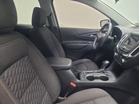 Used 2019 Chevrolet Equinox LT FWD image 21