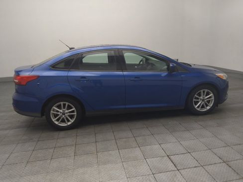 Used 2018 Ford Focus SE FWD image 10