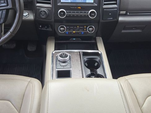 Used 2021 Ford Expedition Max Limited RWD image 18