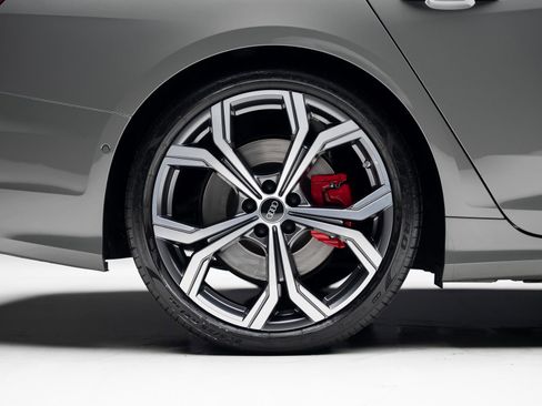 Used 2024 Audi S6 Premium Plus w/ Premium Plus Package image 37