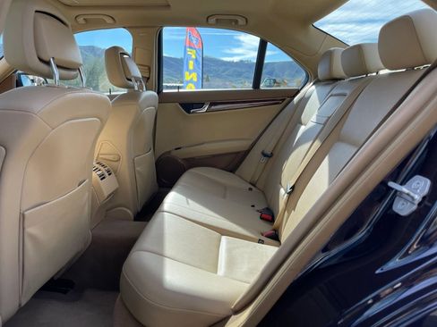 Used 2008 Mercedes-Benz C 300 Sport image 23